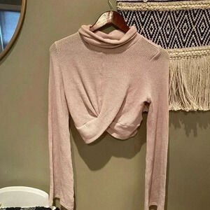 URBAN OUTFITTERS BLUSH TURTLENECK BELL SLEEVE CROP TOP SIZE M